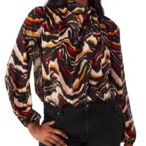 Pops Funnel Neck Cropped Blouse